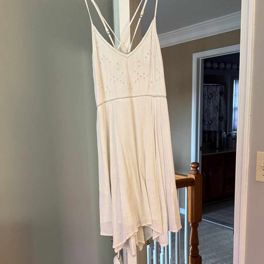 Abercrombie & Fitch Asymmetrical White Dress